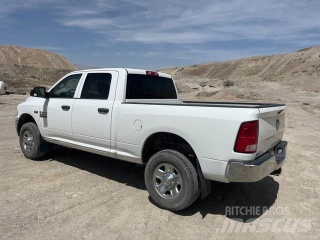 Dodge Ram 2500 기타