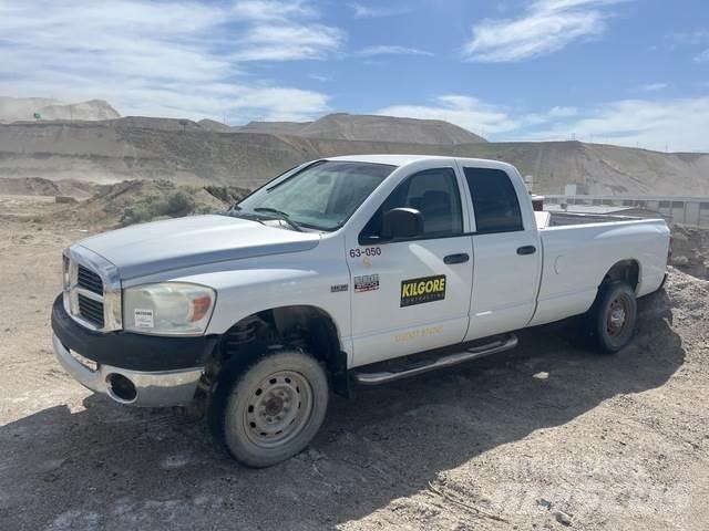 Dodge Ram 2500 기타