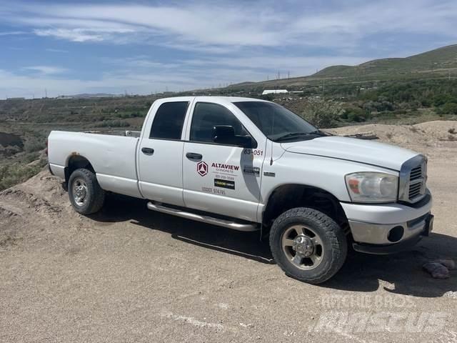 Dodge Ram 2500 기타