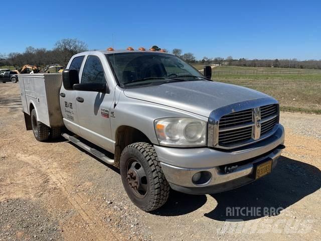 Dodge Ram 3500 픽업/드롭사이드