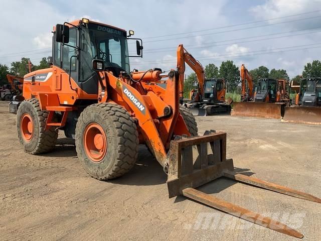 Doosan DL200-5  휠로우더