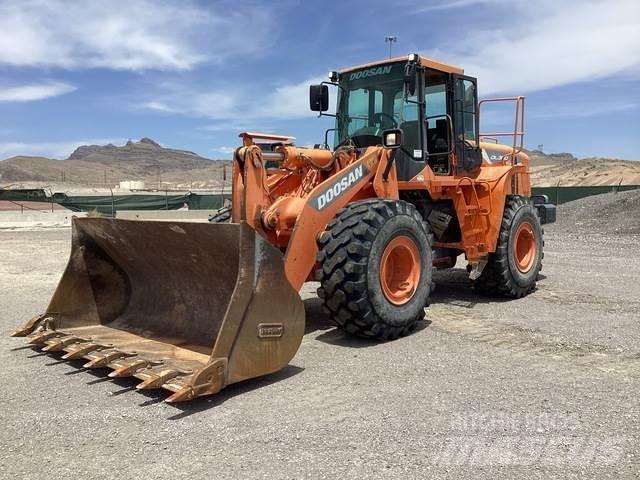 Doosan DL300-5  휠로우더