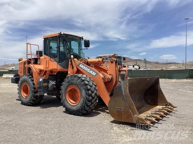 Doosan DL300-5  휠로우더