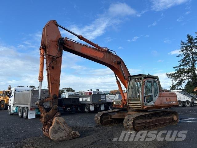 Doosan DX300LC 대형 굴삭기 29톤 이상