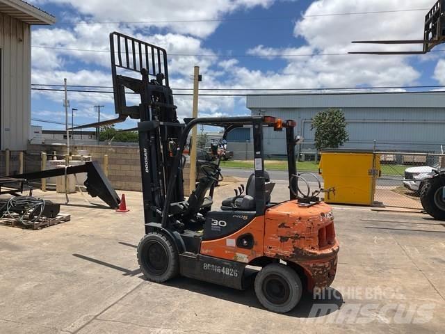 Doosan G30P-5 건설 장비 - 기타
