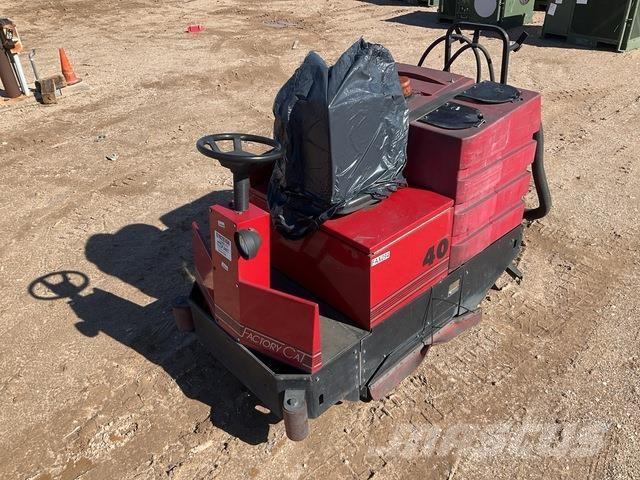 Factory Cat  실내 청소기