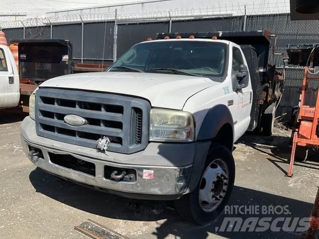 Ford 550 덤프 트럭