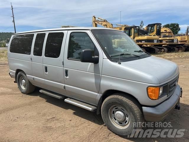 Ford E-150 자동차