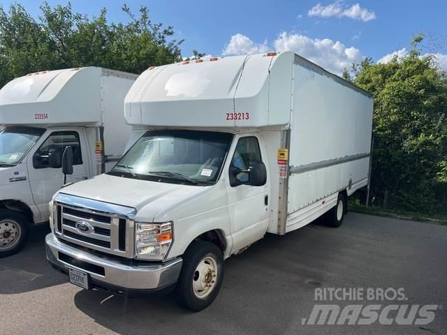 Ford E-350 박스 바디
