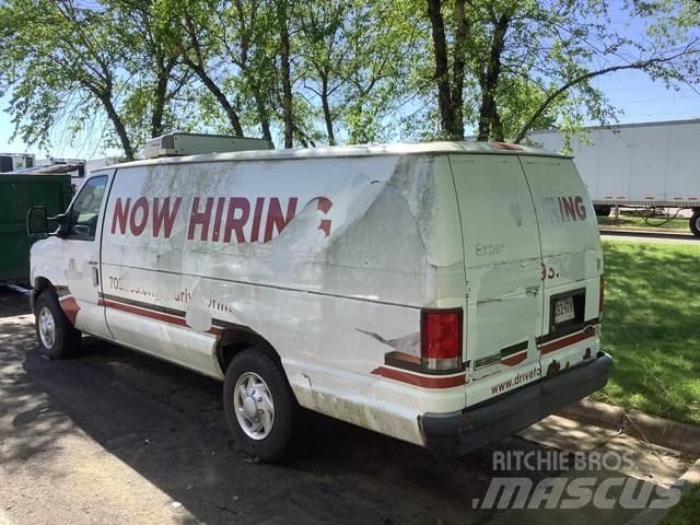 Ford E-350 패널 화물차