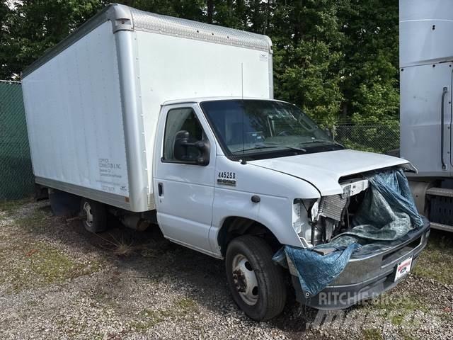 Ford E-350 탑차 트럭