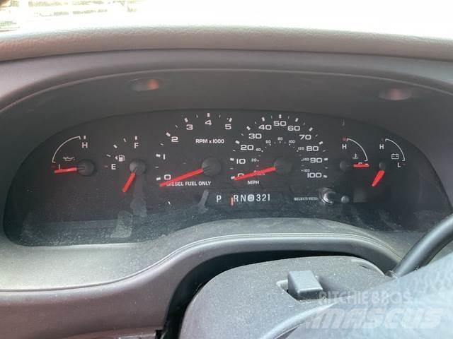 Ford E 350 패널 화물차