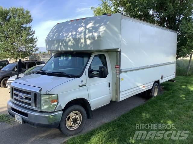 Ford E-350 박스 바디