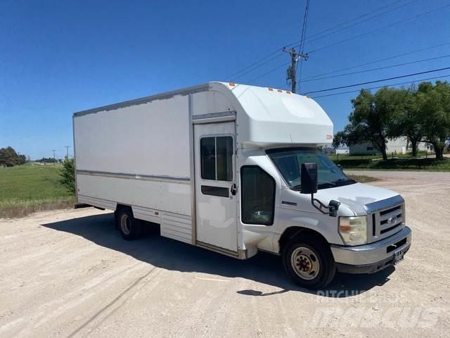 Ford E-350 박스 바디