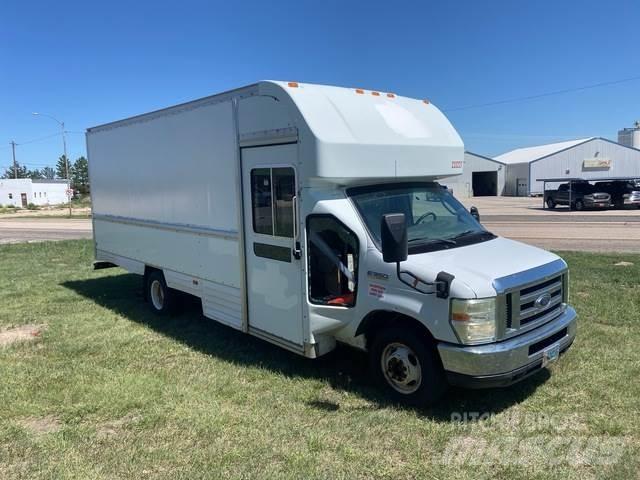 Ford E-350 박스 바디
