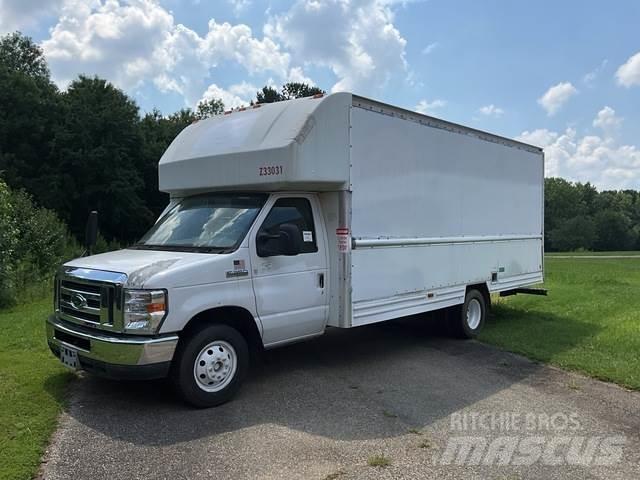 Ford E-350 박스 바디