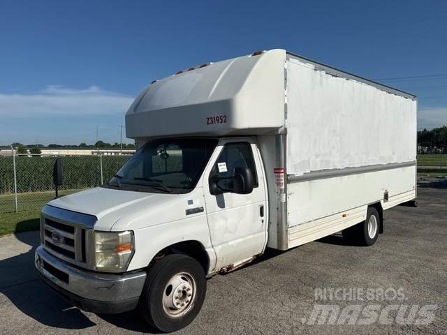 Ford E-350 박스 바디