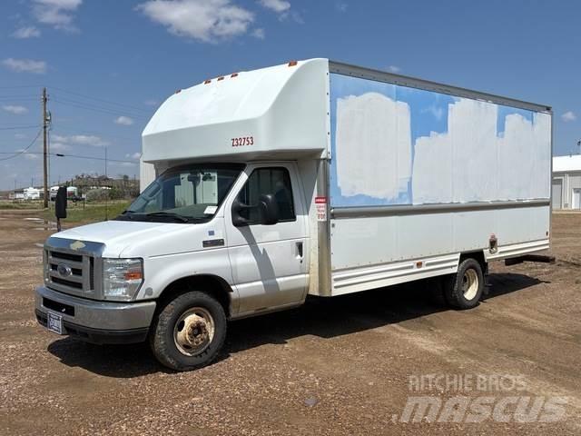 Ford E-350 탑차 트럭