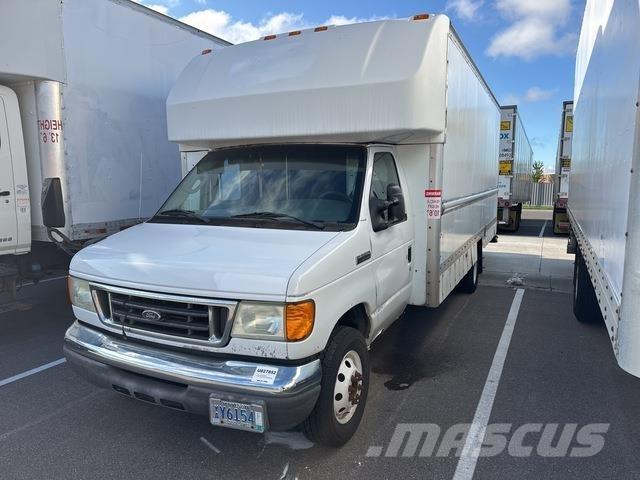 Ford E-350 박스 바디
