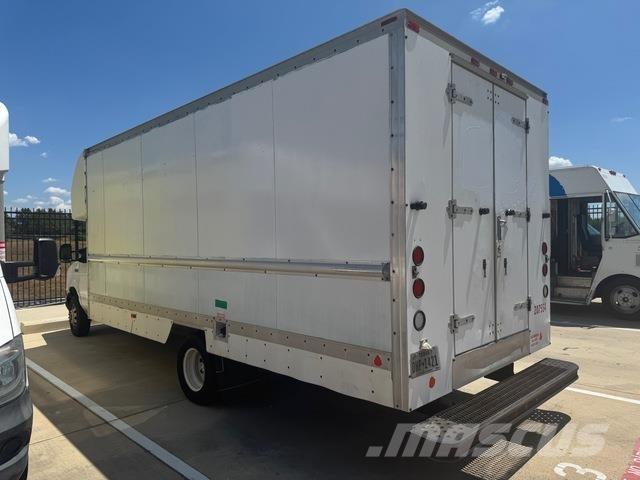 Ford E-350 박스 바디