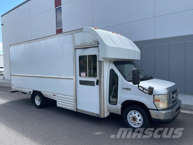 Ford E-350 탑차 트럭