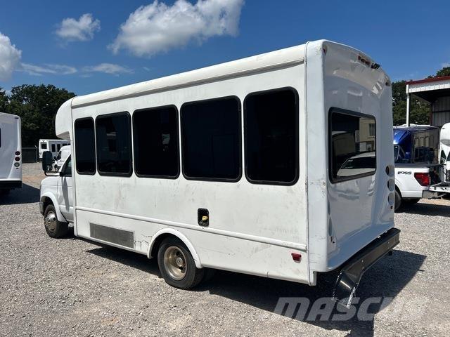 Ford E-350 미니 버스