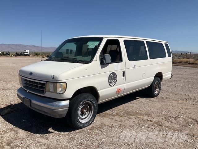 Ford E-350 자동차