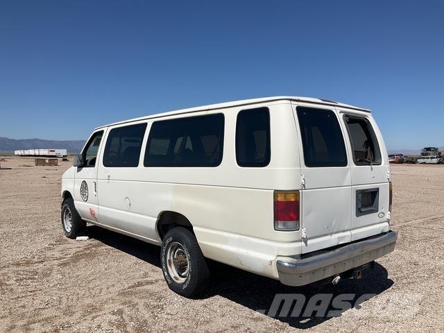 Ford E-350 자동차