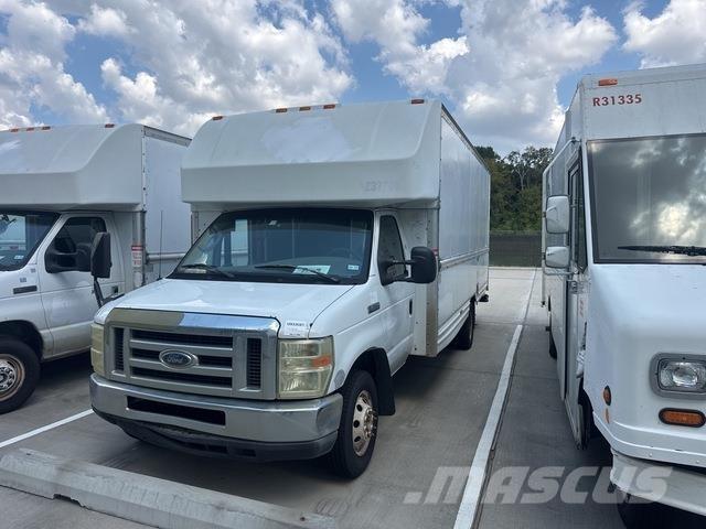 Ford E-350 박스 바디