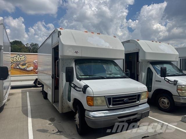 Ford E-350 박스 바디