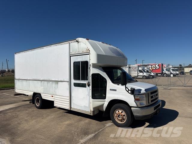 Ford E-350 탑차 트럭