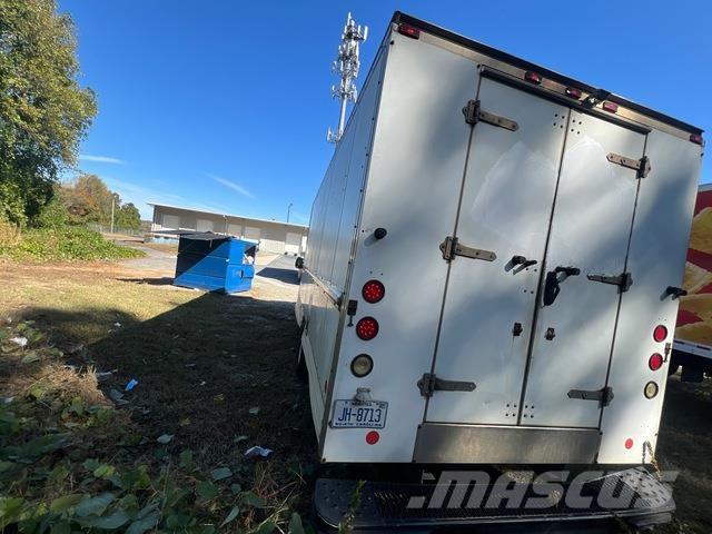 Ford E-350 탑차 트럭