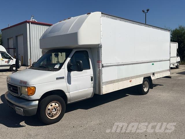 Ford E-350 탑차 트럭