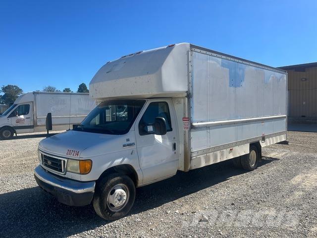 Ford E-350 박스 바디
