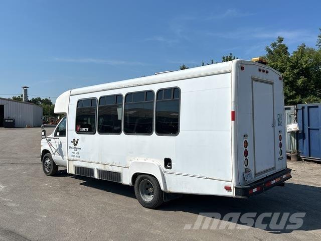 Ford E-450 미니 버스