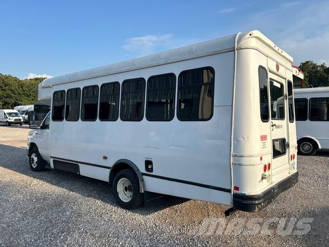 Ford E-450 미니 버스