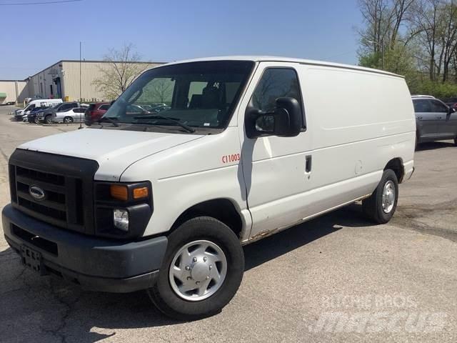 Ford E250 패널 화물차