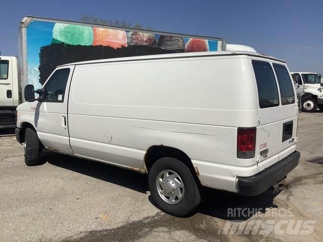 Ford E250 패널 화물차