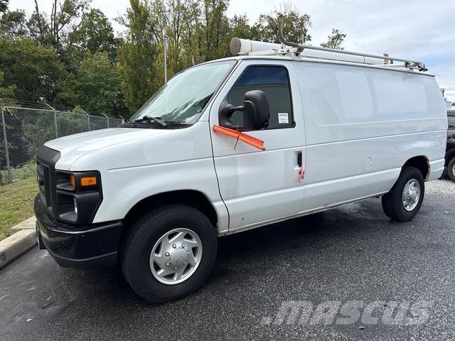 Ford E250 패널 화물차