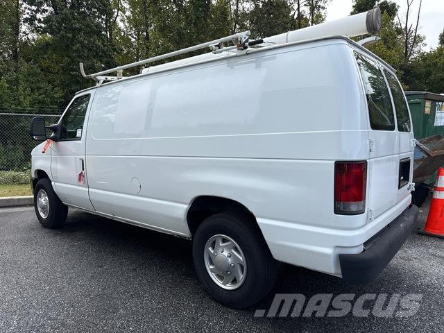 Ford E250 패널 화물차