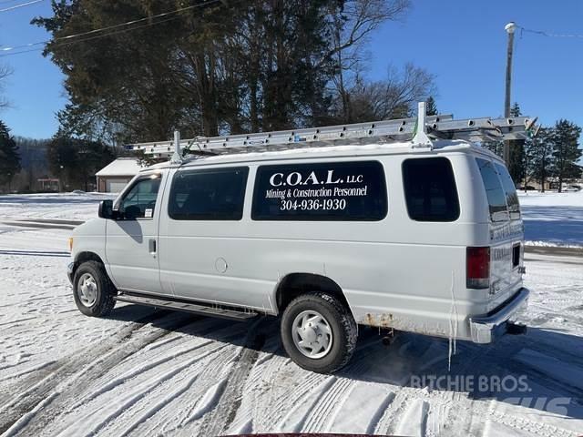 Ford E350 패널 화물차