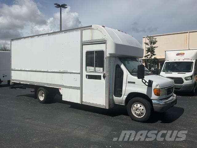 Ford E350 탑차 트럭