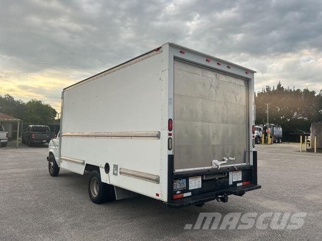 Ford E350 탑차 트럭