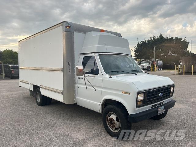 Ford E350 탑차 트럭