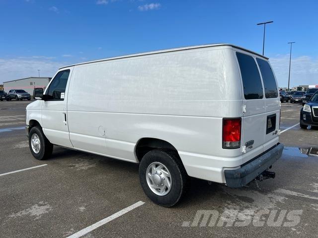 Ford Econoline 패널 화물차
