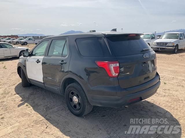 Ford Explorer 자동차
