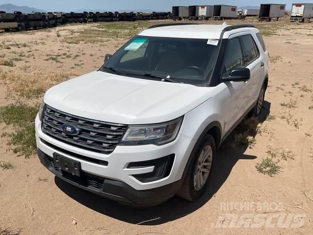 Ford Explorer 자동차