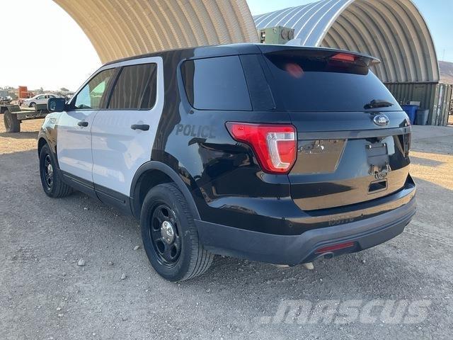 Ford Explorer 자동차