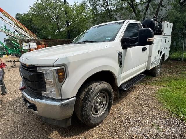 Ford F-250 시립/다목적 차량