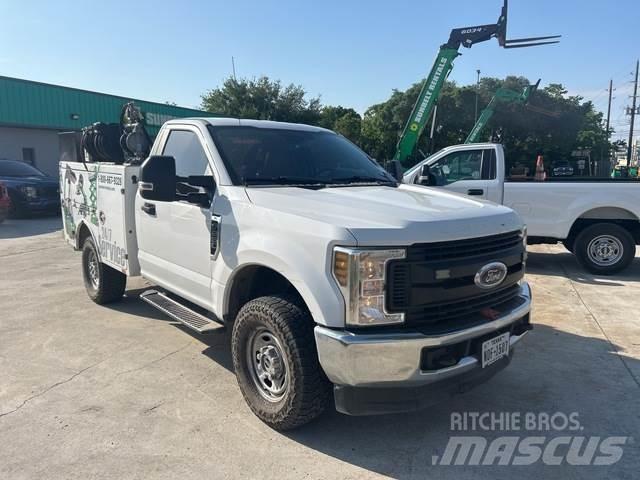 Ford F-250 시립/다목적 차량